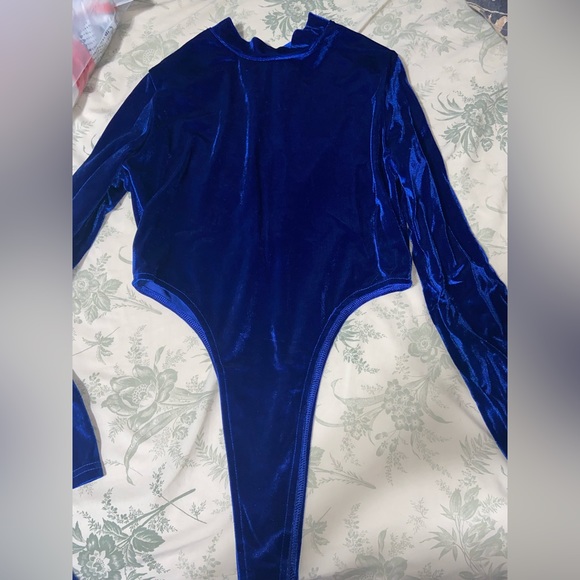 VELVET TRACKSUIT TWO PIECE SEXY SEQUINS SET - Picture 3 of 4